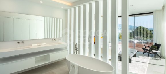 Villa de 5 dormitorios en Marbella, Spain No. 72738 33