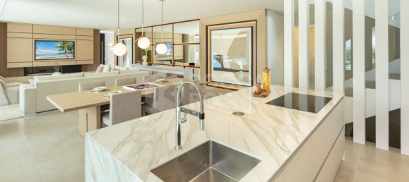 Villa de 5 dormitorios en Marbella, Spain No. 72738 12