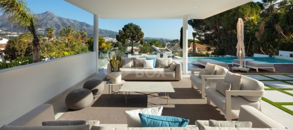 Villa de 5 dormitorios en Marbella, Spain No. 72738 14