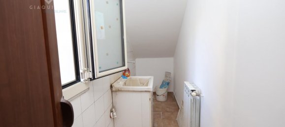 6-salle Maison à Mascalucia, Italy No. 238162 11