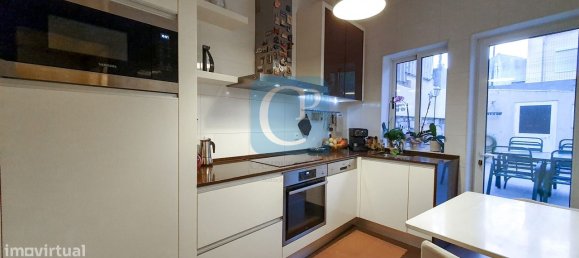 4 bedrooms House in Porto, Portugal No. 54045 2