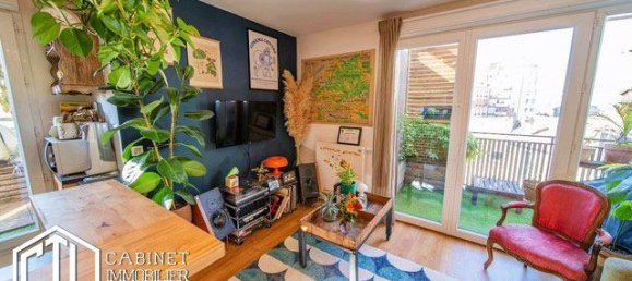 2 bedrooms Apartment in Romainville, France No. 130948 4