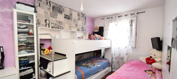 3 bedrooms House in Sevran, France No. 182922 7