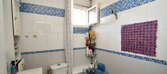 3 bedrooms House in Sevran, France No. 182922 5