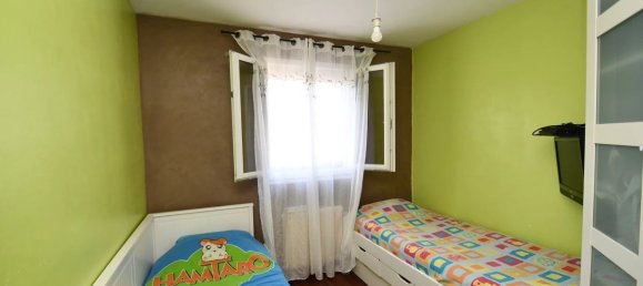 3 bedrooms House in Sevran, France No. 182922 4