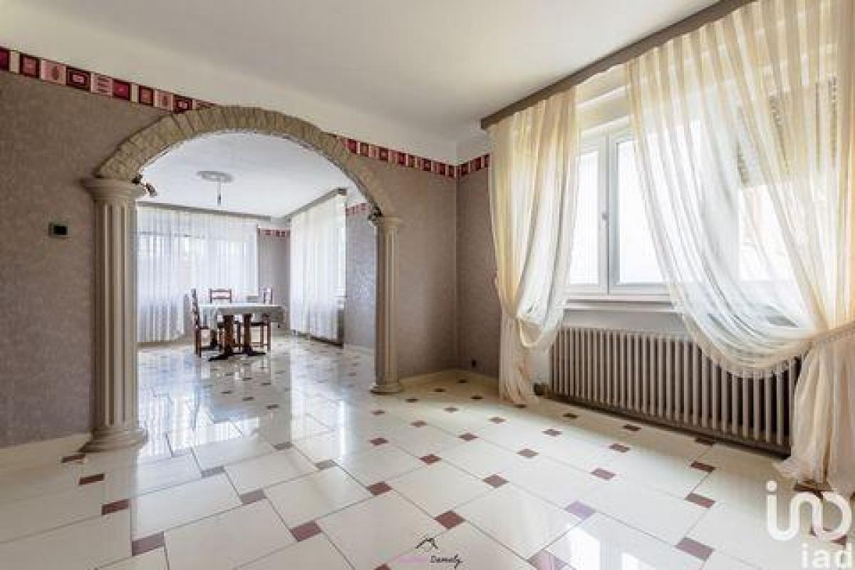 5 bedrooms House in Florange, France No. 8810