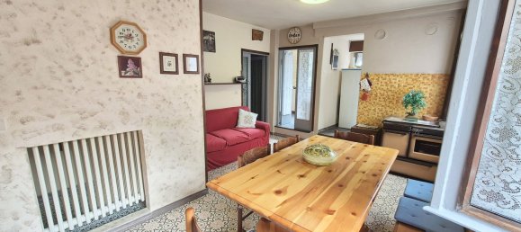 8-salle Appartement à Malonno, Italy No. 260950 3