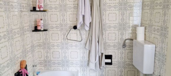 8-salle Appartement à Malonno, Italy No. 260950 11