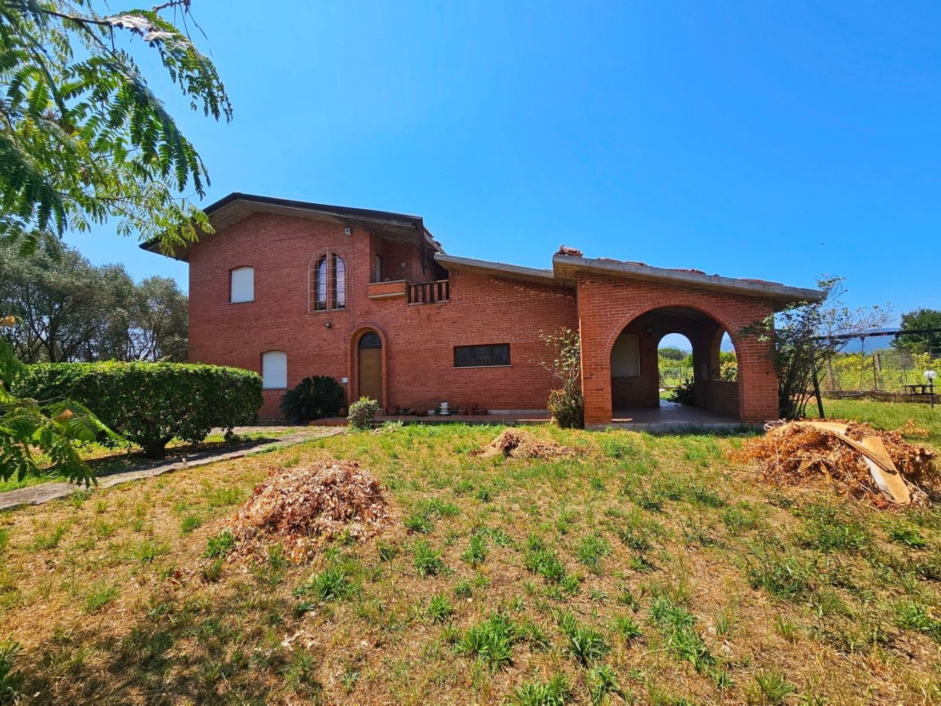 10 rooms Villa in Luni, Italy No. 263409