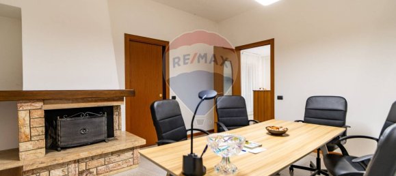 Propriété commerciale à Lurago d'Erba, Italy 300m² No. 58588 14