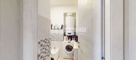 4 bedrooms Warehouse in Turin, Italy No. 137932 3