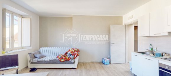 4 bedrooms Warehouse in Turin, Italy No. 137932 6
