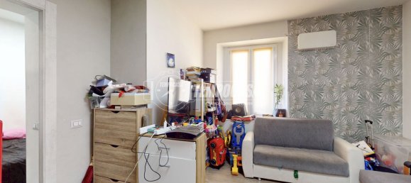 4 bedrooms Warehouse in Turin, Italy No. 137932 5
