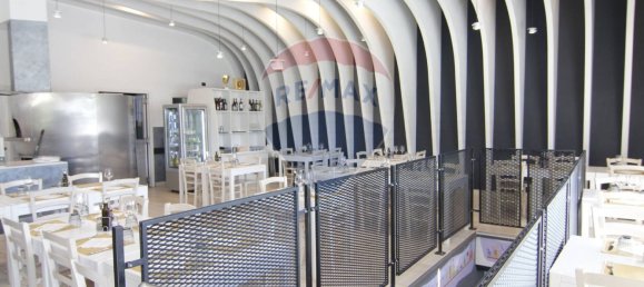 2-Zimmer Gewerbliche Immobilie in Bisuschio, Italy, Nr. 265352 4