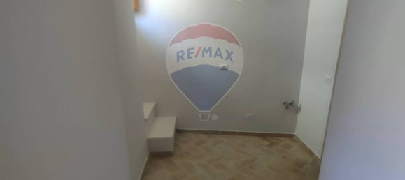 1 bedroom House in Poggio Picenze, Italy No. 346931 5