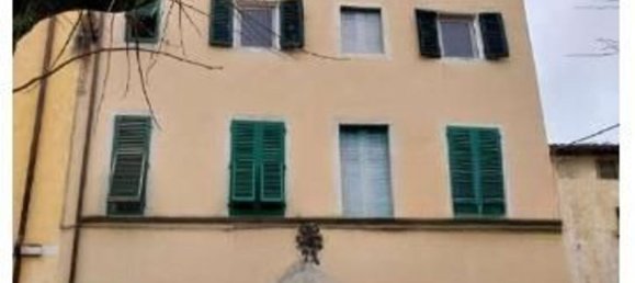 6 bedrooms Apartment in Pescia, Italy No. 321138 2