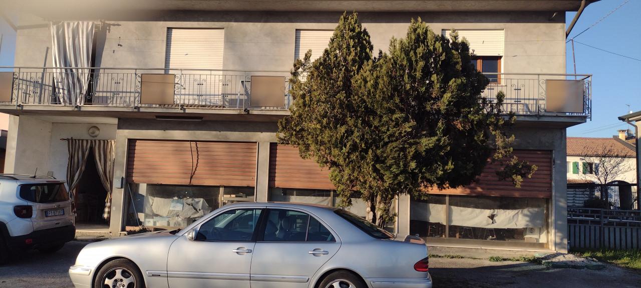 4 rooms House in Campodarsego, Italy No. 132914