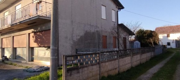 4 rooms House in Campodarsego, Italy No. 132914 2