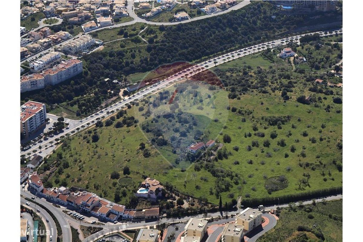 Земельный участок 1474м² в Лагуш, Португалия № 287325