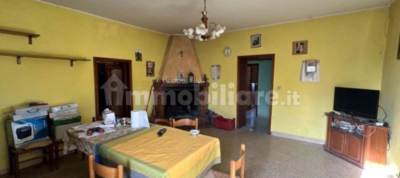 Casa de 4 dormitorios en Atri, Italy No. 172918 19