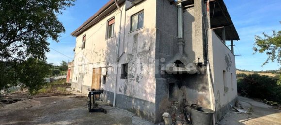 Casa de 4 dormitorios en Atri, Italy No. 172918 41