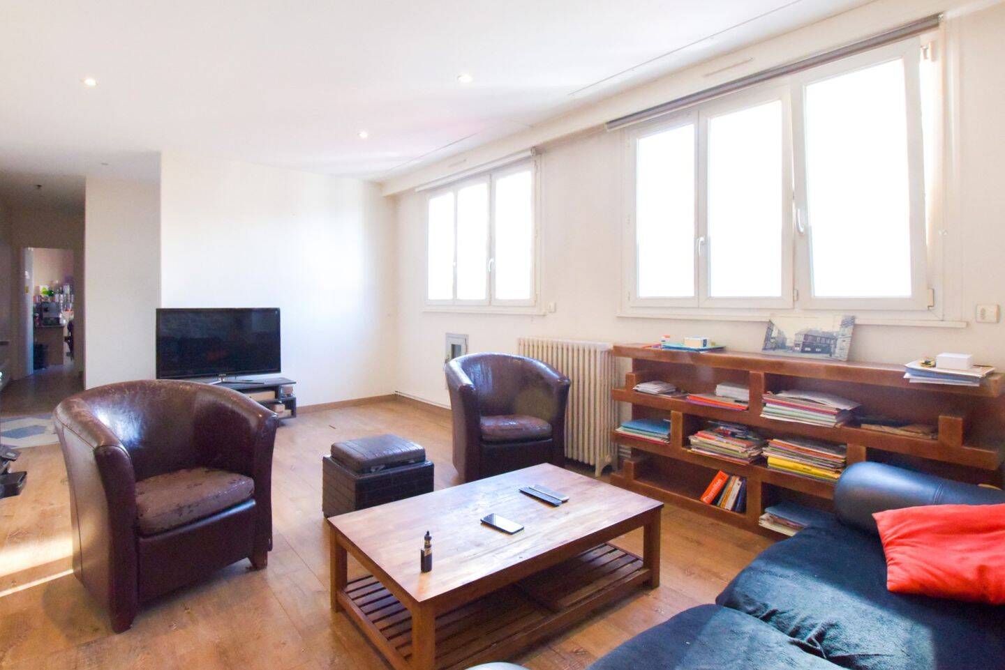 2 Schlafzimmer Wohnung in Suresnes, France, Nr. 133398