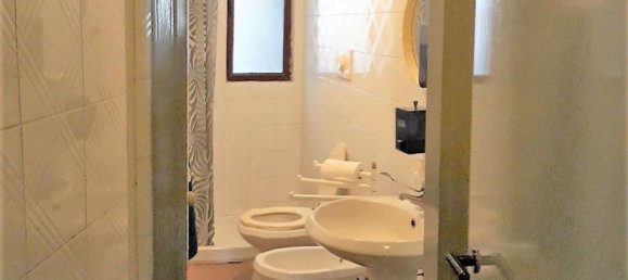 3غرفة عقار تجاري في Cremona, Italy رقم 75115 4