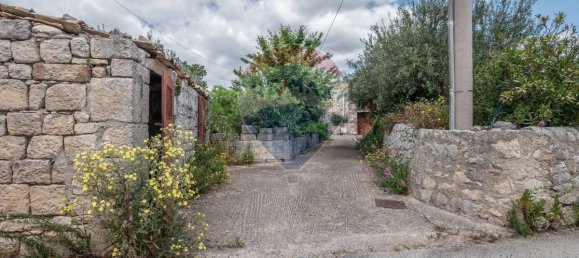 7 bedrooms House in Modica, Italy No. 69259 40