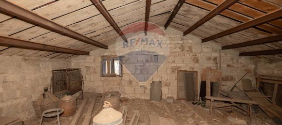 7 bedrooms House in Modica, Italy No. 69259 31