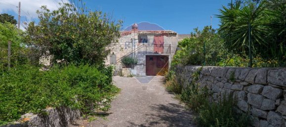 7 bedrooms House in Modica, Italy No. 69259 6