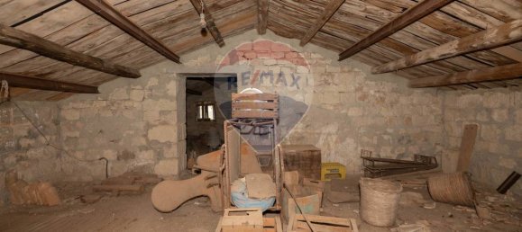 7 bedrooms House in Modica, Italy No. 69259 2