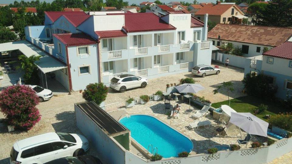 Hotel de 16 habitaciónes en Ober-Grafendorf, Austria No. 119477