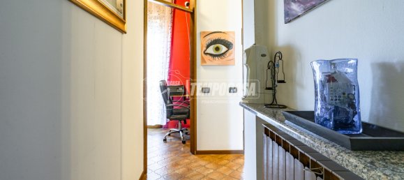 4غرفة فيلا في Caronno Pertusella, Italy رقم 291113 3