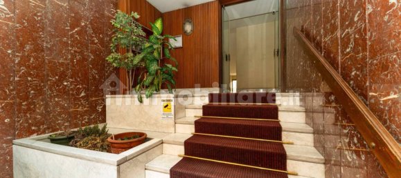 1 bedroom Apartment in Turin, Italy No. 379949 2