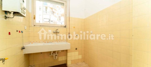 1 bedroom Apartment in Turin, Italy No. 379949 12