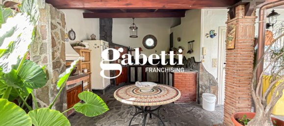 3 bedrooms Villa in Scafati, Italy No. 139033 4