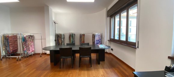 Bureau à Como, Italy 115m² No. 11951 2