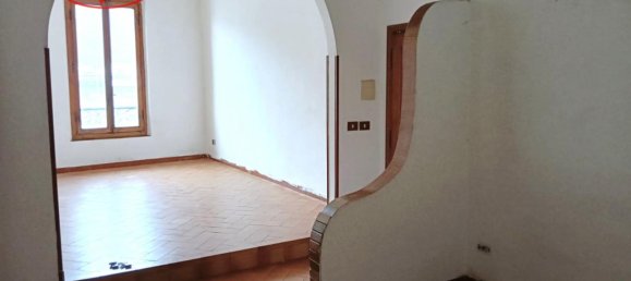 5غرفة شقة في Montevarchi, Italy رقم 231076 22