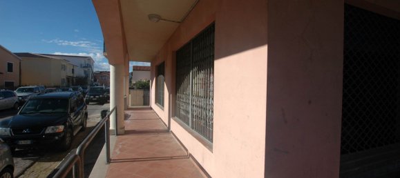 Imóvel comercial de 1 divisão em Olbia, Italy N.º 43750 12