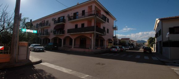 Imóvel comercial de 1 divisão em Olbia, Italy N.º 43750 5
