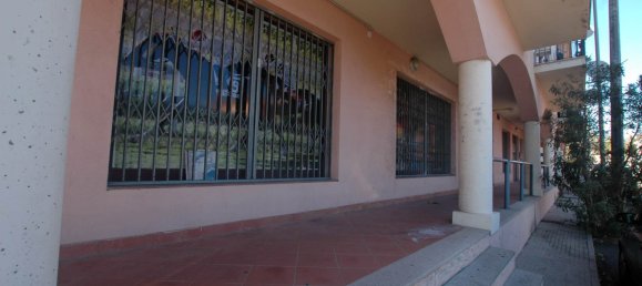 Imóvel comercial de 1 divisão em Olbia, Italy N.º 43750 10