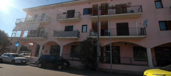 Imóvel comercial de 1 divisão em Olbia, Italy N.º 43750 8