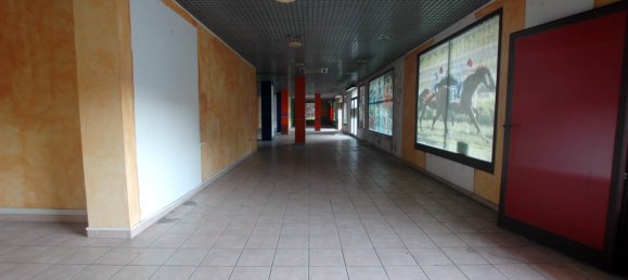 Imóvel comercial de 1 divisão em Olbia, Italy N.º 43750 18