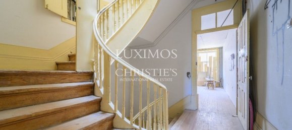 422m² Building in Porto, Portugal No. 104018 3