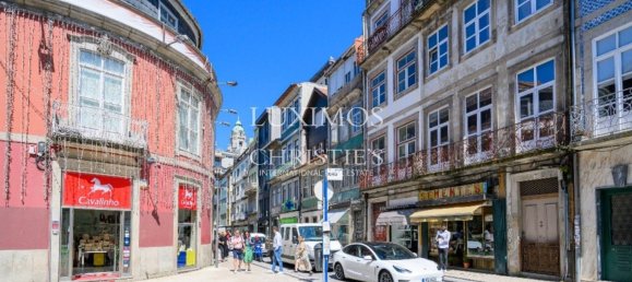 422m² Building in Porto, Portugal No. 104018 8