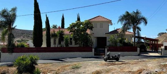 3 bedrooms House in Monagroulli, Cyprus No. 13825 9