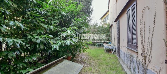 6 Schlafzimmer Haus in Erba, Italy, Nr. 362300 10
