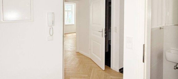 Studio in Wieden, Austria No. 260624 27