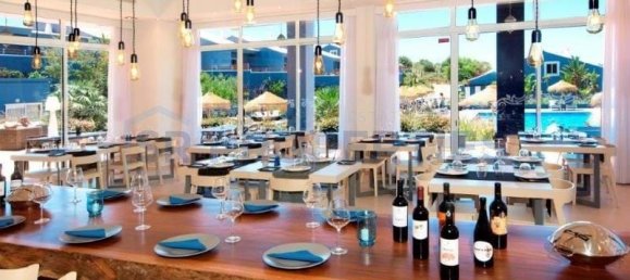 3585m² Hotel in Luz, Portugal No. 135952 4