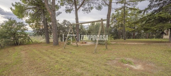 Casa de 4 dormitorios en Montelupone, Italy No. 120711 20